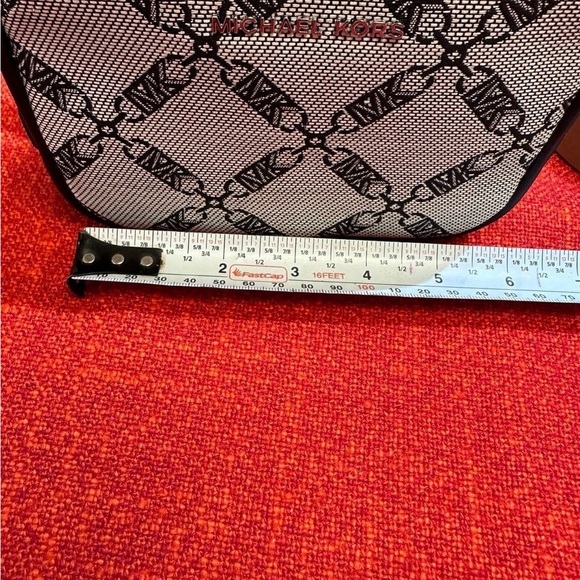 ❤️❤️❤️NEW Michael Kors Mini Belt Bag ❤️❤️❤️ - Picture 2 of 15